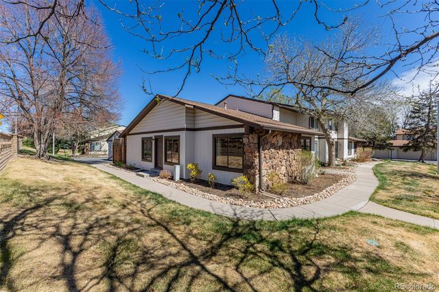 3571 S Kittredge Street E, Aurora, CO 80013