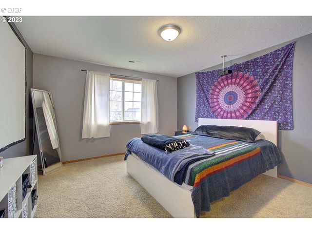 300 Nw 12TH St, Battle Ground, WA 98604