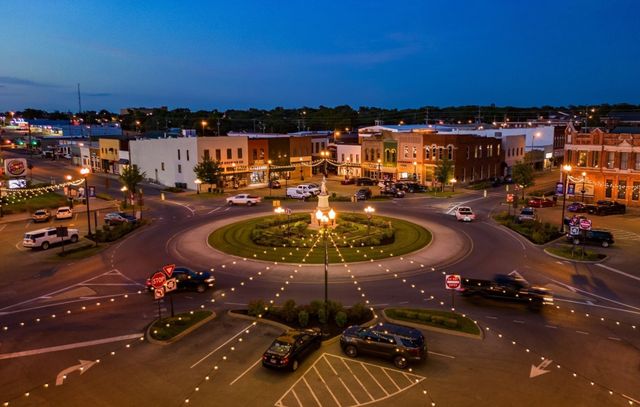 112 Hamilton Ln, Lebanon, TN 37087