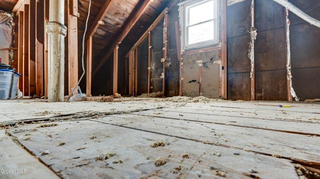 1044 Climax Avenue, Schenectady, NY 12304