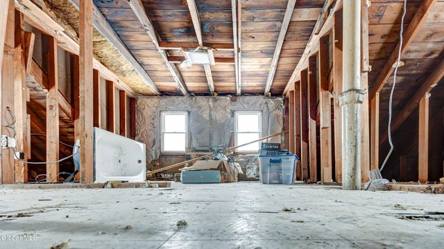 1044 Climax Avenue, Schenectady, NY 12304