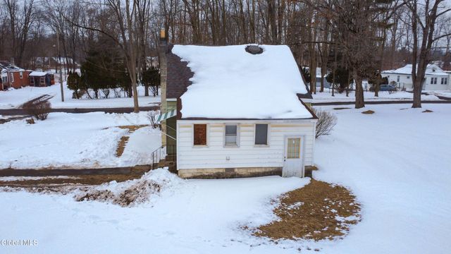 1044 Climax Avenue, Schenectady, NY 12304