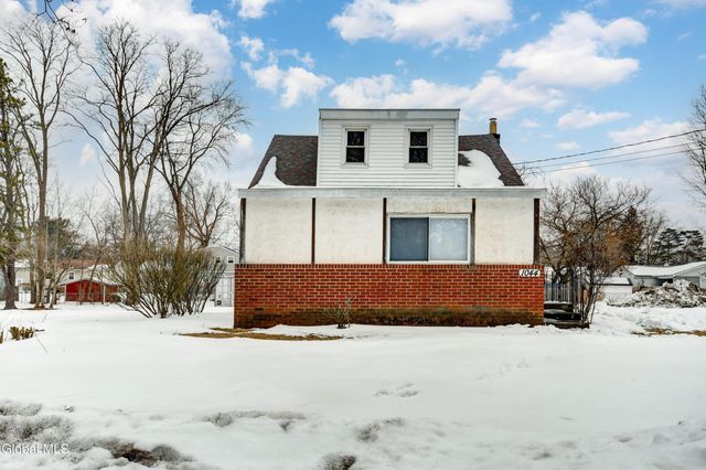 1044 Climax Avenue, Schenectady, NY 12304