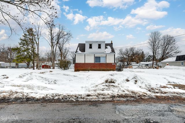 1044 Climax Avenue, Schenectady, NY 12304