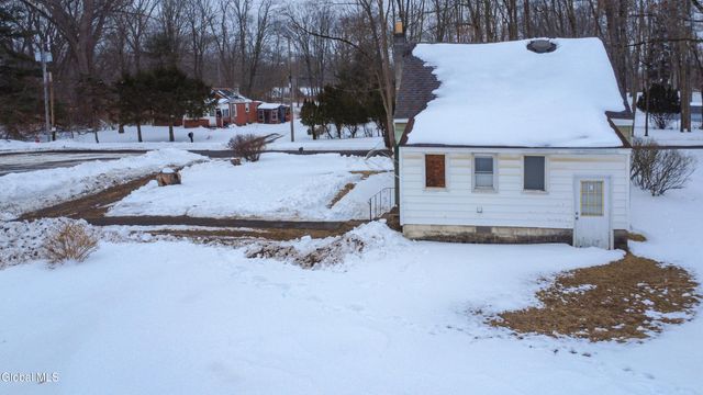 1044 Climax Avenue, Schenectady, NY 12304