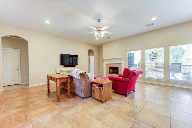 7902 Trophy Place Drive, Humble, TX 77346