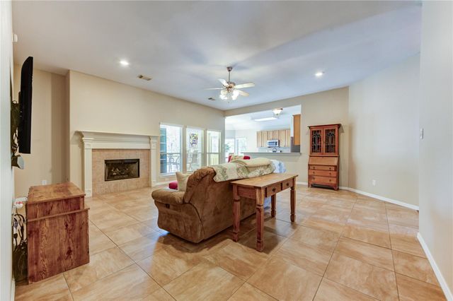 7902 Trophy Place Drive, Humble, TX 77346