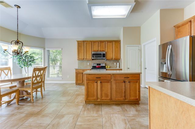 7902 Trophy Place Drive, Humble, TX 77346