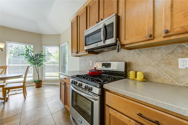 7902 Trophy Place Drive, Humble, TX 77346