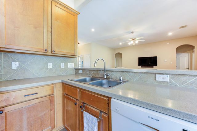 7902 Trophy Place Drive, Humble, TX 77346