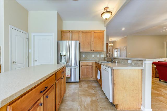 7902 Trophy Place Drive, Humble, TX 77346