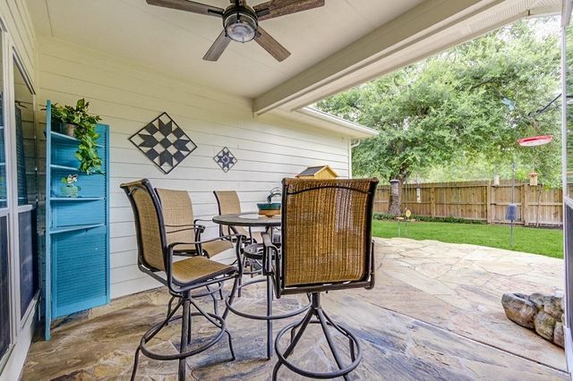 7902 Trophy Place Drive, Humble, TX 77346