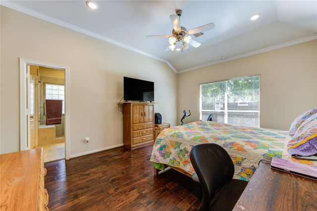 7902 Trophy Place Drive, Humble, TX 77346