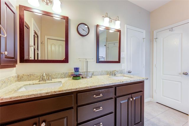 7902 Trophy Place Drive, Humble, TX 77346
