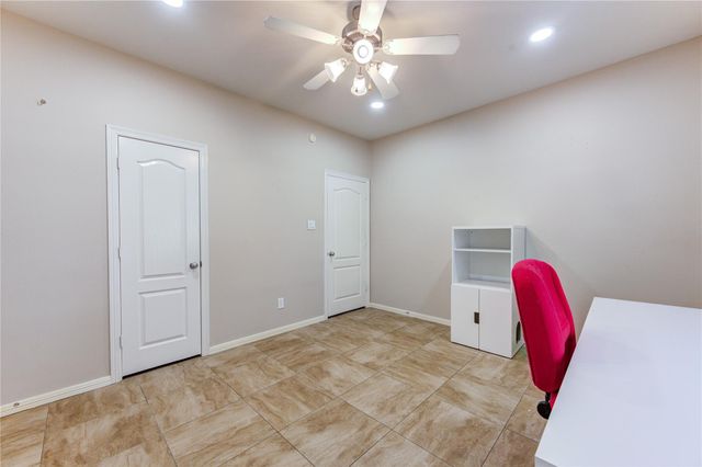 7902 Trophy Place Drive, Humble, TX 77346