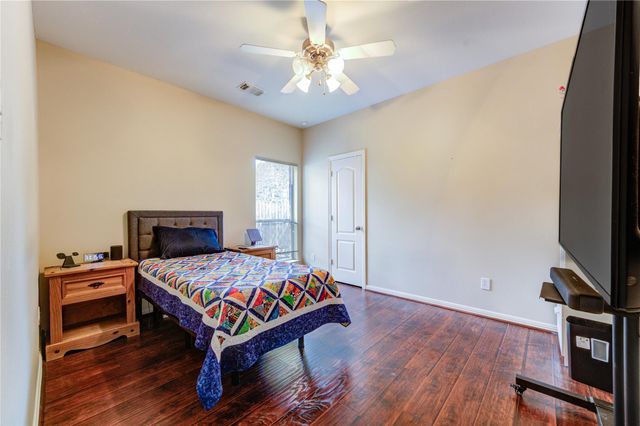 7902 Trophy Place Drive, Humble, TX 77346