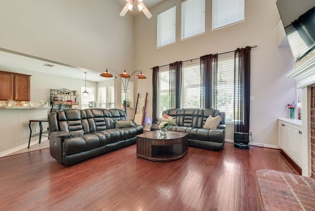 8313 Tribute Lane, Fort Worth, TX 76131