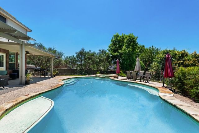 8313 Tribute Lane, Fort Worth, TX 76131