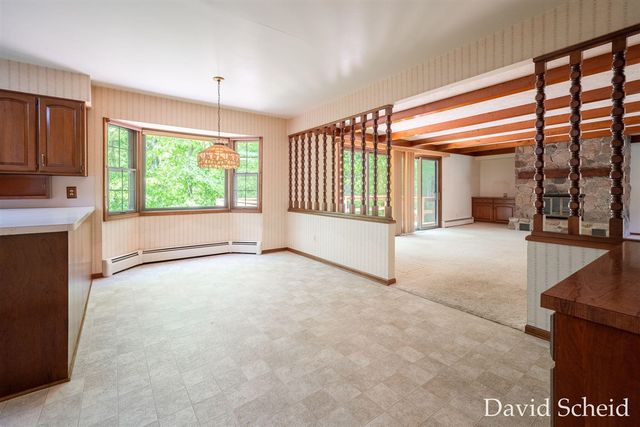 10225 River Shore Drive, Caledonia, MI 49316
