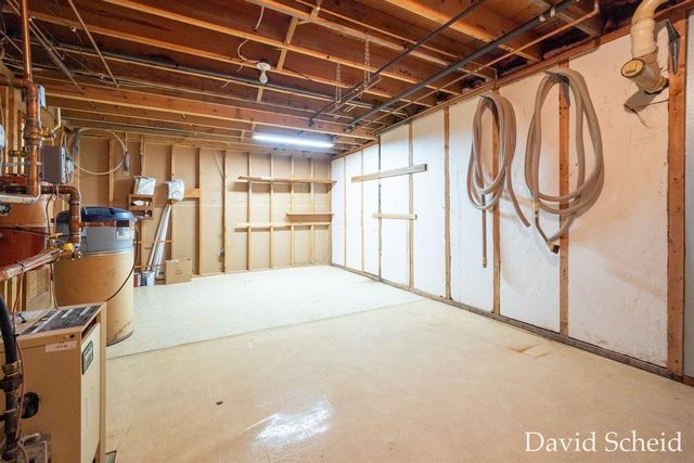 10225 River Shore Drive, Caledonia, MI 49316