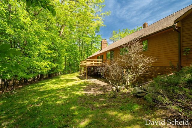 10225 River Shore Drive, Caledonia, MI 49316