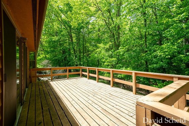 10225 River Shore Drive, Caledonia, MI 49316