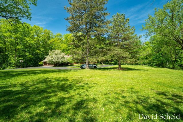 10225 River Shore Drive, Caledonia, MI 49316