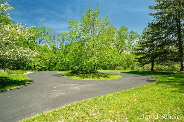 10225 River Shore Drive, Caledonia, MI 49316