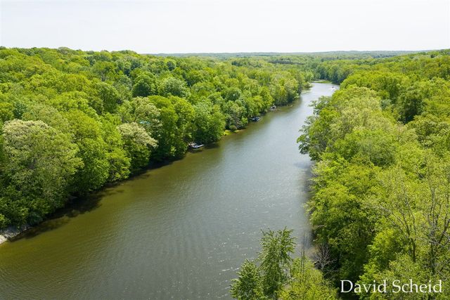 10225 River Shore Drive, Caledonia, MI 49316