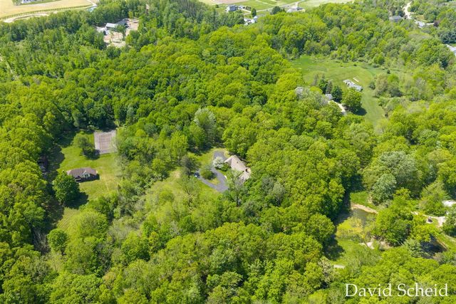10225 River Shore Drive, Caledonia, MI 49316
