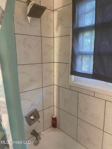 2745 Marydale Drive, Jackson, MS 39212