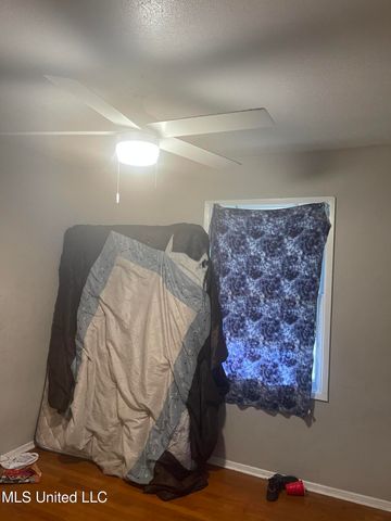 2745 Marydale Drive, Jackson, MS 39212