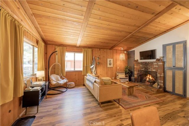 451 Cedar Lane, Sugarloaf, CA 92386