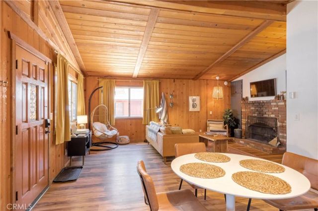 451 Cedar Lane, Sugarloaf, CA 92386