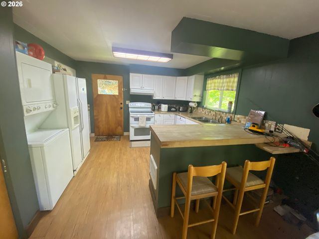 5944 S RIVER Loop, Lincoln City, OR 97367