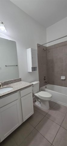 13326 13326 Lake Chesdin, Houston, TX 77044