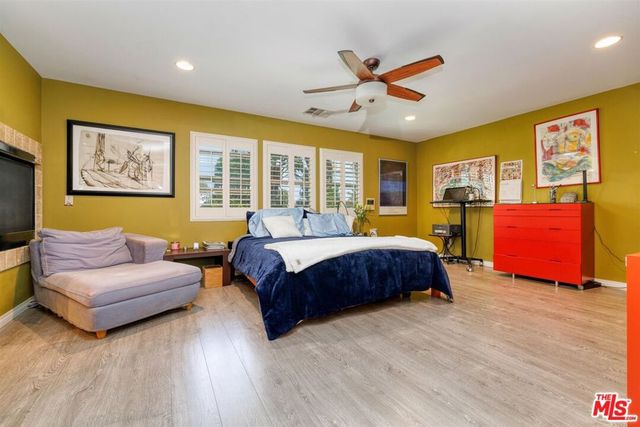 7636 Balasiano Avenue, West Hills, CA 91304