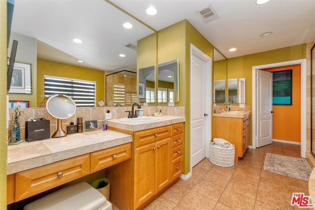 7636 Balasiano Avenue, West Hills, CA 91304
