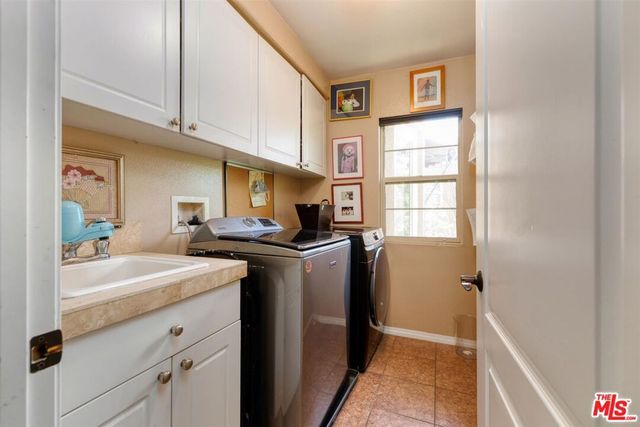 7636 Balasiano Avenue, West Hills, CA 91304