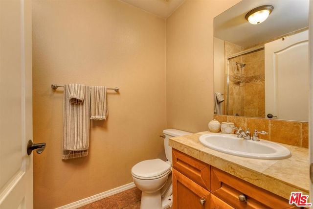 7636 Balasiano Avenue, West Hills, CA 91304