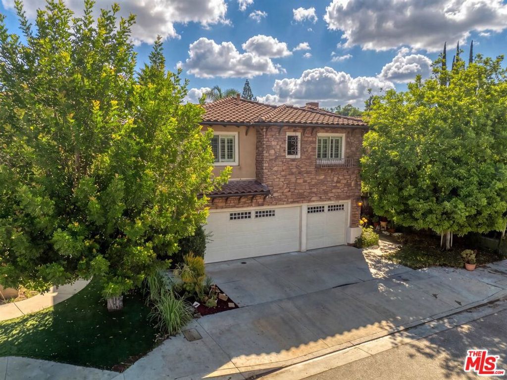 7636 Balasiano Avenue, West Hills, CA 91304 — photo 2