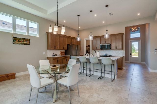 887 LAKE HILL WAY, Deland, FL 32724