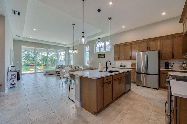 887 LAKE HILL WAY, Deland, FL 32724