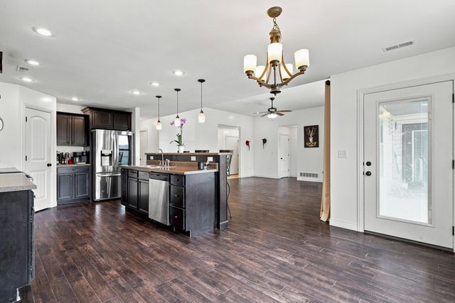 3700 ATWOOD CT, Columbia, MO 65202