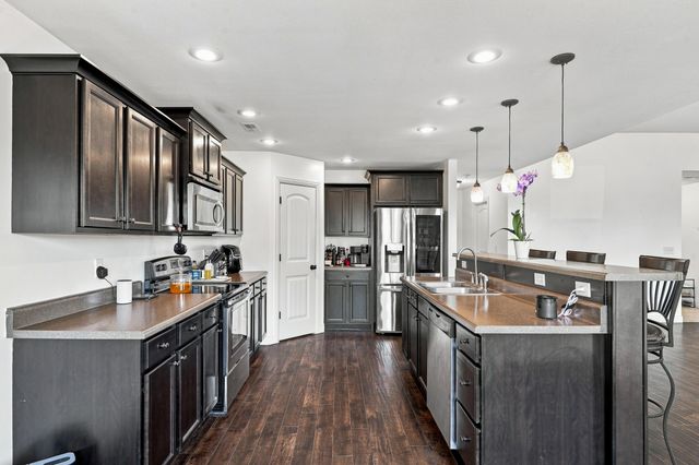 3700 ATWOOD CT, Columbia, MO 65202