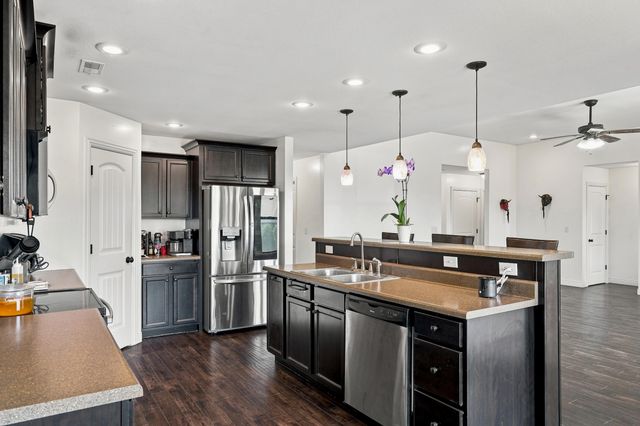 3700 ATWOOD CT, Columbia, MO 65202