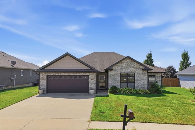 3700 ATWOOD CT, Columbia, MO 65202