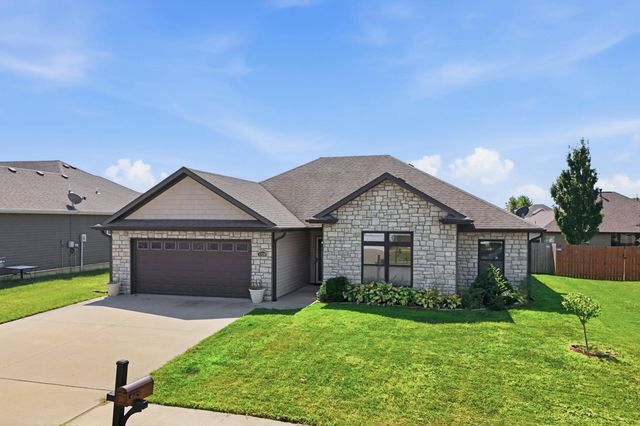 3700 ATWOOD CT, Columbia, MO 65202