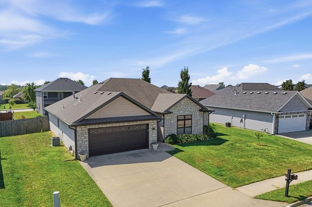 3700 ATWOOD CT, Columbia, MO 65202
