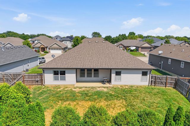 3700 ATWOOD CT, Columbia, MO 65202